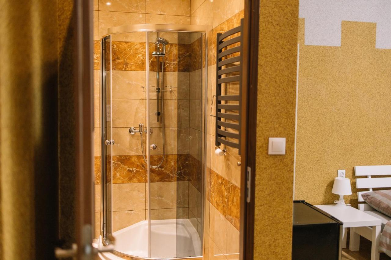 West13 Guest Rooms Krakow Dış mekan fotoğraf